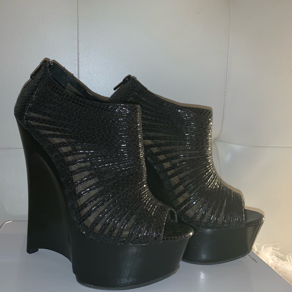 Super Sexy Halston Wedges